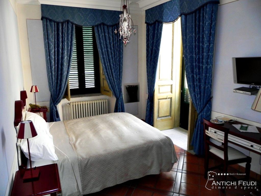 Antichi Feudi Dimora D'Epoca Hotel Teggiano Ngoại thất bức ảnh
