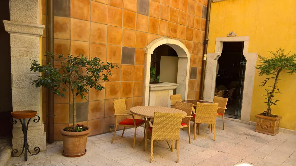 Antichi Feudi Dimora D'Epoca Hotel Teggiano Ngoại thất bức ảnh